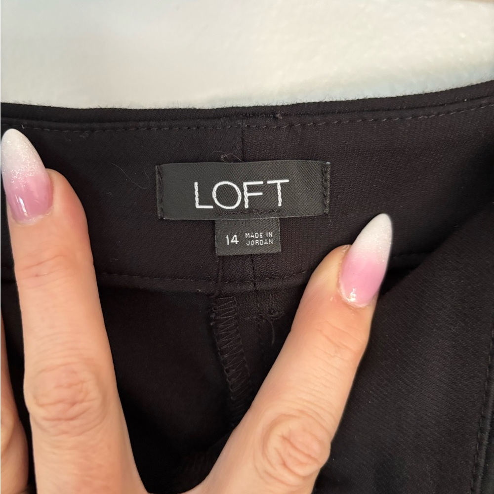 2/$20! LOFT Classic Black straight leg Trousers- size 14 🖤 - Picture 4 of 7